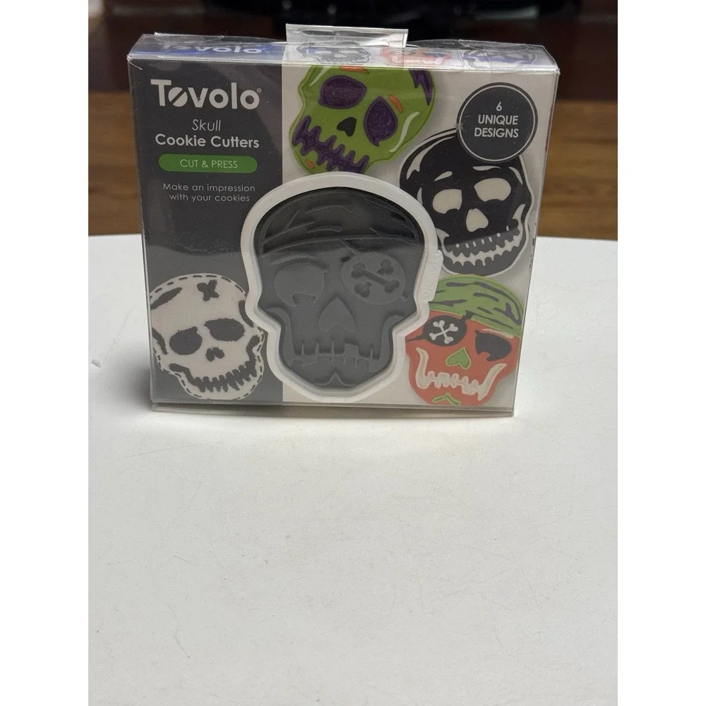 Tovolo Halloween Skull Cookie Cutter & Design Stamps